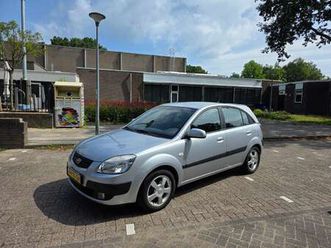 rio 1.6 cvvt x-ecutive