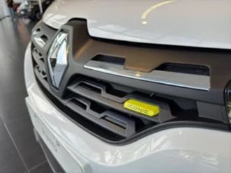 kwid 1.0 iconic manual