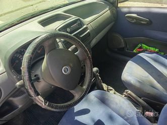 fiat punto 2004