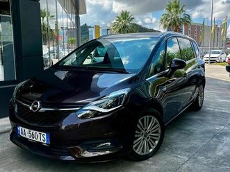 shitet opel zafira 6+1 vende