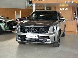 kia sorento 2,2 crdi a8 dct awd platinum 5p 142kw193k za 61 330 €