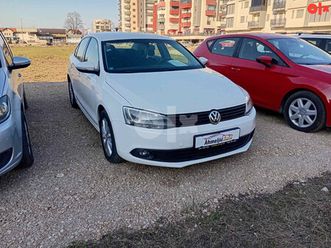 volkswagen jetta 2012