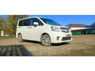 продажа toyota noah, 2011 год в биробиджане