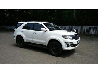 toyota fortuner 3.0 4x2 at 2015