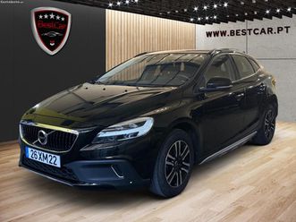 volvo v40 cross country abril/19