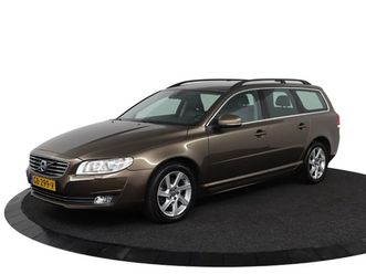 volvo v70 benzine stationwagon 1.6 t4 nordic+ | stoelverwarming | lederen interieur | afneembare trekhaak | climate control | high performance audio | navigatie