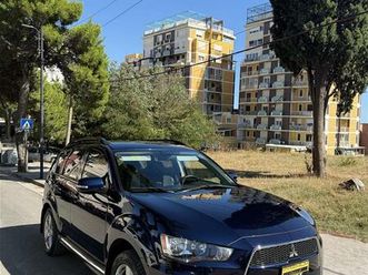 mitsubishi outlander 2.4 benzine automatike facelift me doga