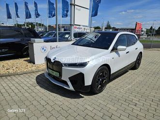 bmw ix m60 108,6kwh magyar! 24.800 km! vonóhorog! 22 col! sky lounge!