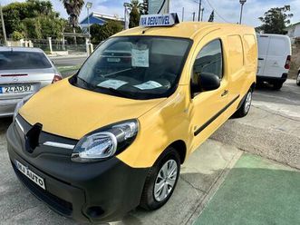 <li class=breadcrumbs-module_list-item__zg-6q renault kangoo maxi z.e. flex </ol>