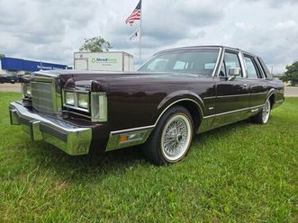 1988 lincoln town car
