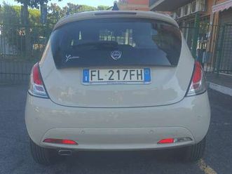 ypsilon iii 2015 1.3 mjt gold s