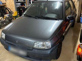 clio 1 30 000 km sortie de grange