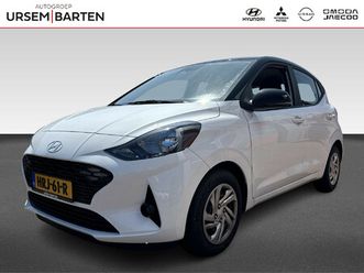 hyundai i10 1.0 comfort smart | zwart dak