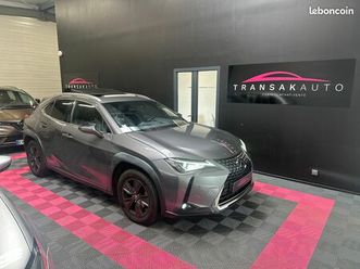 lexus ux ux 250cv 2wd luxe + attelage + toit ouvrant + sièges chauffants + caméra