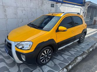 toyota etios cross 1.5 16v 5p