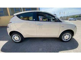 ypsilon iii 2015 0.9 t.air gold ecochic metano