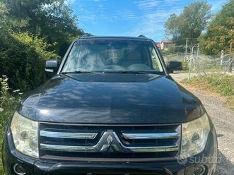 pajero 3.2 total black 5 porte