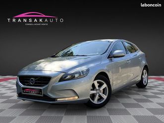 volvo v40 120ch - finition momentum