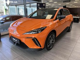 mg mg4 exclusive 77kwh + zimní pneu