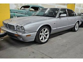 2003 jaguar xjr