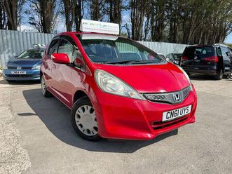 2011 honda fit 1.3 hybrid