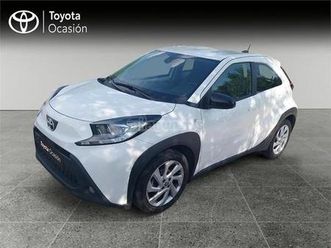 toyota - aygo x cross