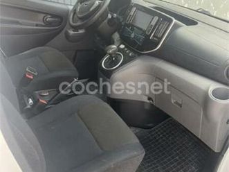 nissan env200 evalia