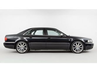 2002 audi s8 noir automatique, 5 vitesses conduite à droi...