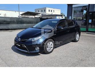toyota auris 1.8 hybrid active