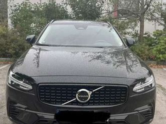 plus dark recharge plug-in hybrid awd