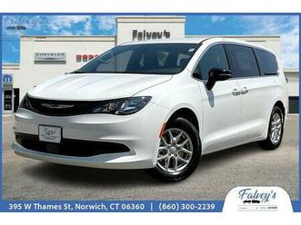 2026 chrysler voyager lx