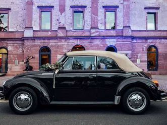 garagenfahrzeug, seit 21 in einer hand, top