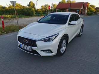 infiniti q30 1.6t city black edition