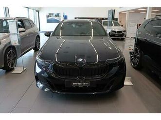 bmw 520d xdrive touring: réserver un essai sur route !