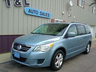 used 2009 volkswagen routan sel w-rse