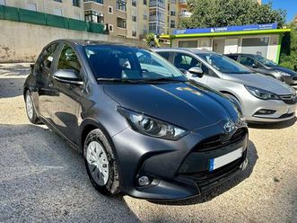 <li class=breadcrumbs-module_list-item__zg-6q toyota yaris 1.5 hdf stepless comfort hybrid </ol>