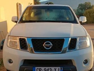 vend nissan navara diesel 4x4