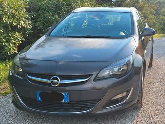 opel astra sport tourer