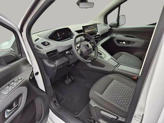 <li class=breadcrumbs-module_list-item__zg-6q peugeot rifter l1 gt </ol>