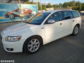 volvo v50 d2 r-design
