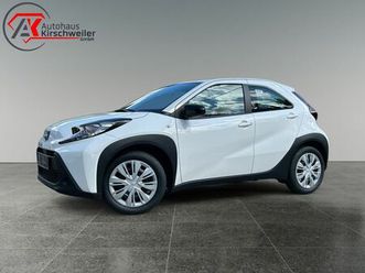 toyota aygo x business edition (ab7)