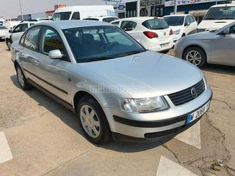 volkswagen - passat 1.9 tdi trendline