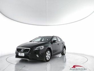 volvo v40 cross country d2 1.6 business n1 del 2015 usata a corciano