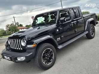 jeep gladiator 3.0 crd v6 awd overland 1. lastnik slovenski