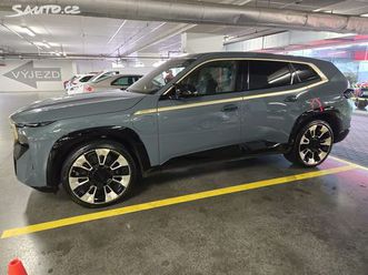 bmw xm kkoupeno čr