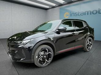 alfa romeo junior 1.2 vgt mild hybrid speciale tech package 107 kw