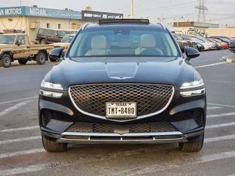 genesis gv70 2023 model 2.5l engine panoramic roof and 4x4