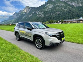 forester station 2.0i e-boxer luxury