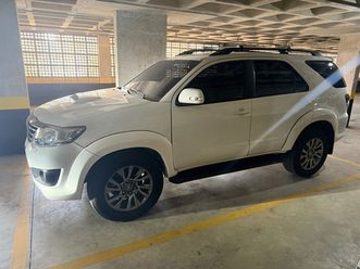 toyota sw4 3.0 sr 5l 4x4 aut. 5p