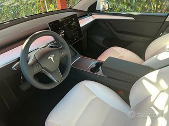 tesla model y standard range